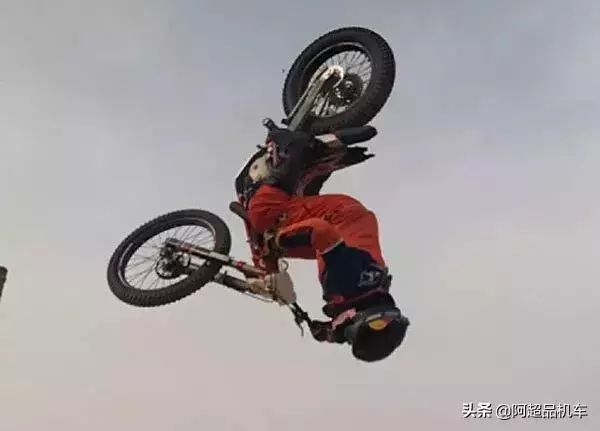 男人為什麼一定要騎摩托?