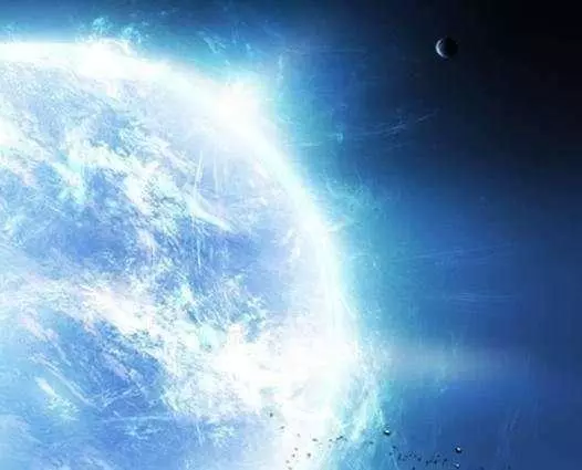 宇宙中最大和最亮的恆星,比太陽大3萬多倍,亮度更達870萬倍