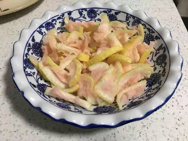 柚子皮不要扔,這樣做「止咳化痰又暖胃」,維生素還是蘋果的2倍