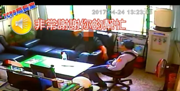又看到機車蛇行!警攔車以為酒駕,沒想到卻是......溫暖的舉動也讓網友大讚:太感人了QQ