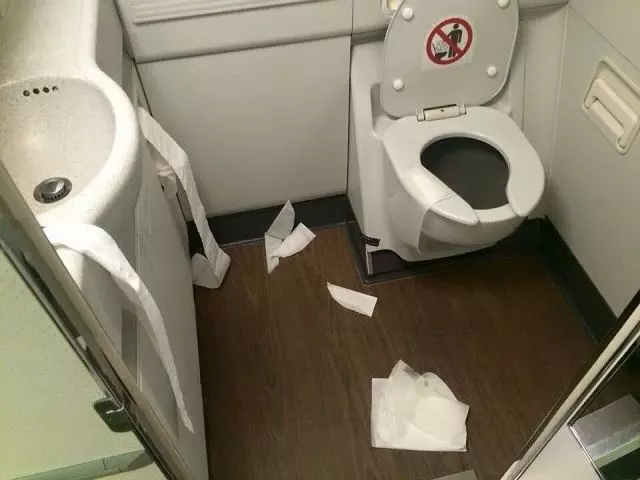 你一定曾經怕髒在馬桶上鋪一層衛生紙,但你卻不知其實鋪了衛生紙只會變更髒!