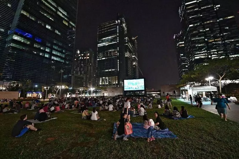 用燈光敘述200年的新加坡歷史 市中心搖身一變成大舞台 給你好看
