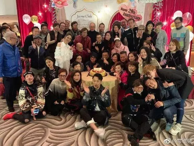 林峰封盤?攜模特女友戴彩球回鄉祭祖 十足十預演婚禮