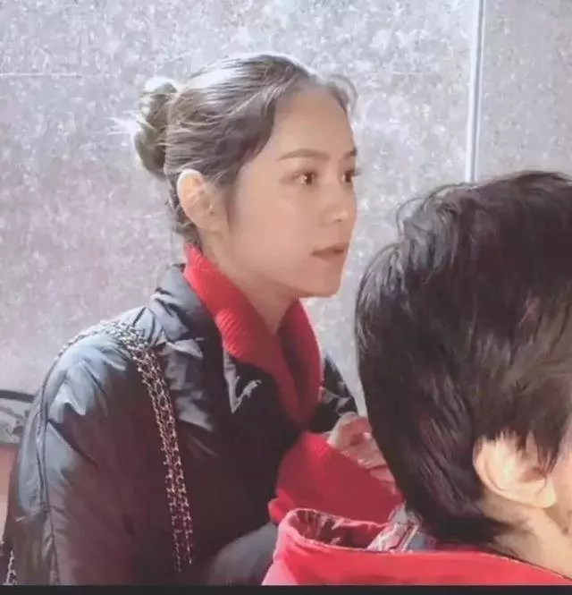 林峰封盤?攜模特女友戴彩球回鄉祭祖 十足十預演婚禮