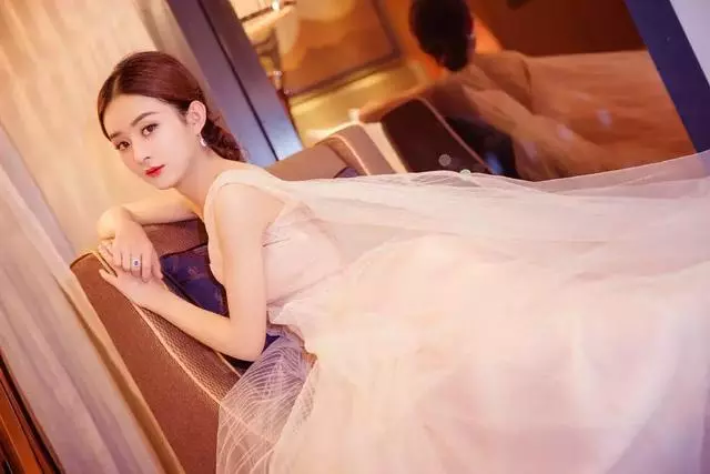 31歲趙麗穎宣布懷孕:生孩子是為了讓馮紹峰浪子回頭?我不需要!
