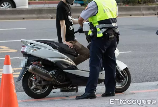 騎士闖紅燈撞車死亡　倒楣司機「綠燈通過」慘被判刑5個月 
