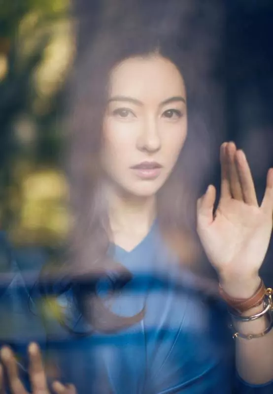 張柏芝關掉濾鏡,關掉美顏,瞬間原形畢露,網友:讓我冷靜一下