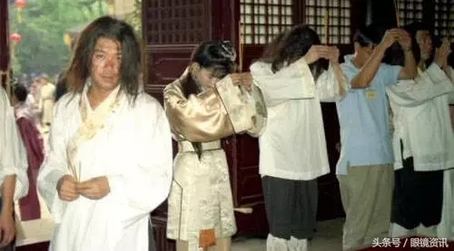 李力持曬《唐伯虎點秋香》片場照,周星馳鞏俐滿滿的一波回憶殺