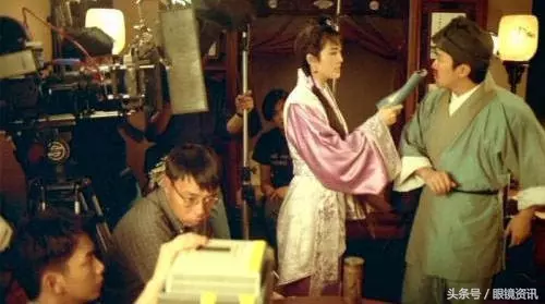 李力持曬《唐伯虎點秋香》片場照,周星馳鞏俐滿滿的一波回憶殺
