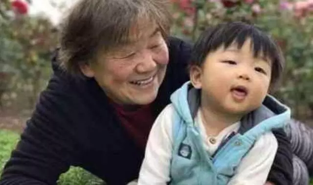 婆婆幫兒媳婦上法院起訴離婚,法庭上,婆婆這句話讓兒子悔不當初