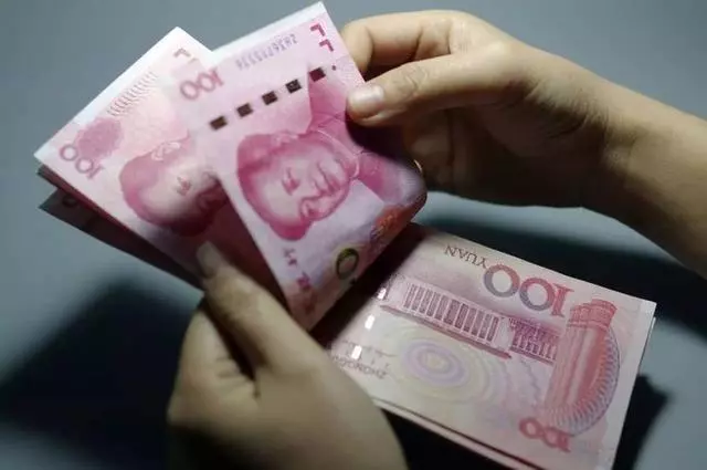 婆婆,你真是教出個好兒子,買張紙我都得自己掏錢