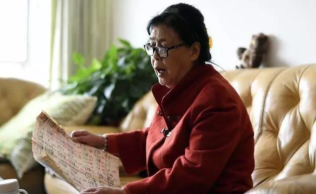 農村夫妻被親家母冷嘲熱諷,老漢忍不可忍一席話全場頓時無聲,嚇得親家公趕忙鞠躬道歉!