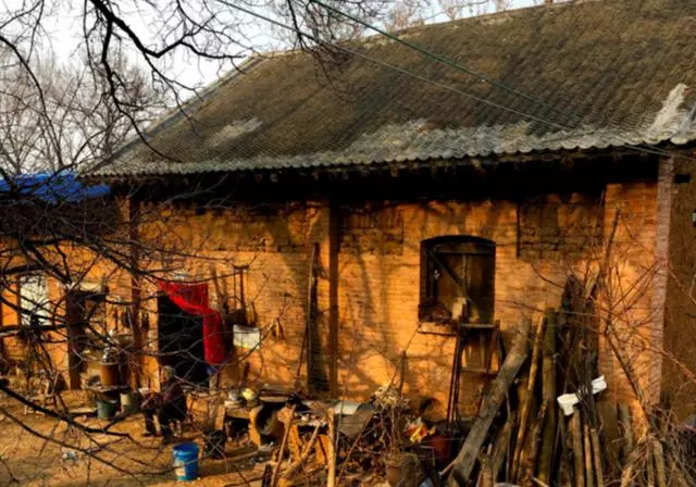 兄弟分家,唯有小兒媳願養婆婆,3年後,大兒媳求著要照顧婆婆