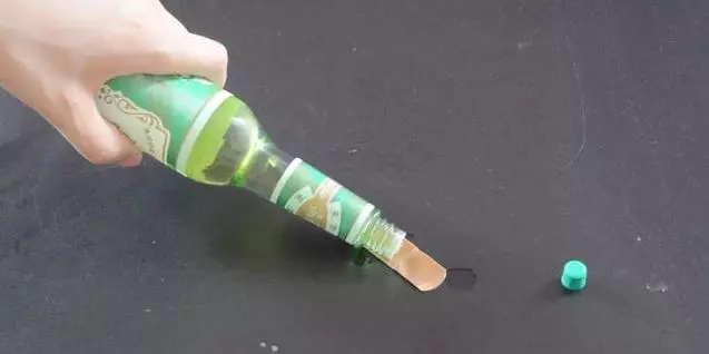 睡前在床頭貼一個創可貼太厲害了,解決了家家戶戶最大的難題,看完你會感謝我!