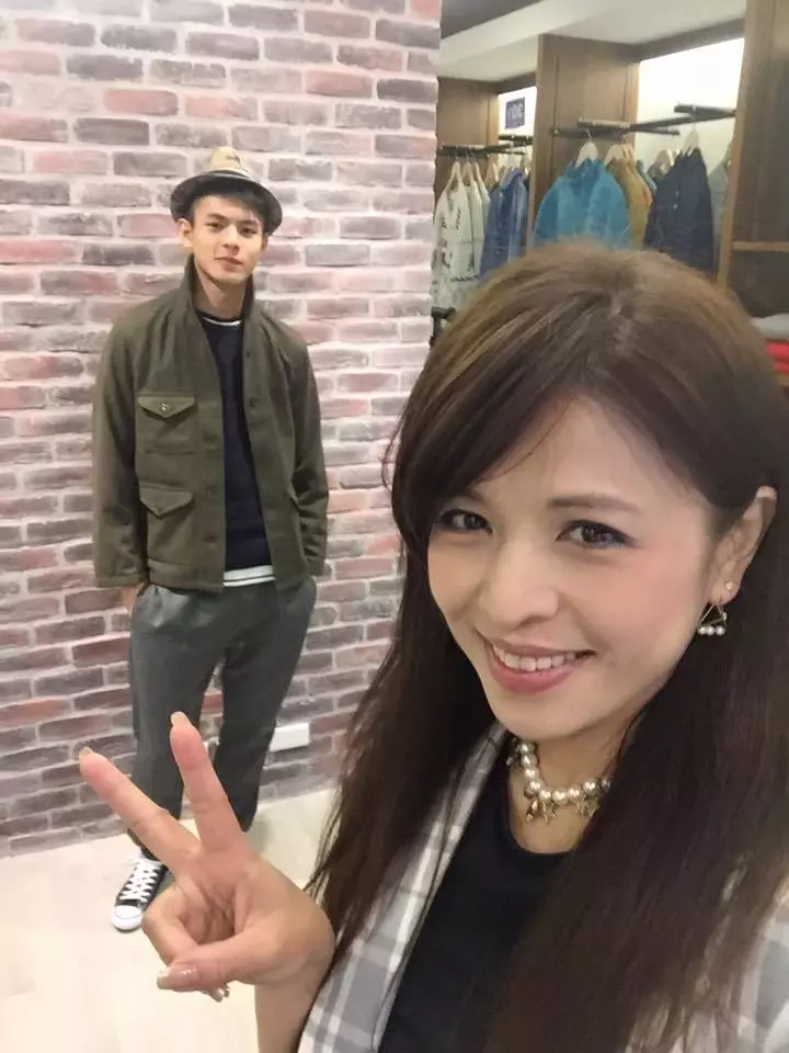 林葉亭轉行當老闆「全台60間分店」年收5億,與結婚老公22年「184公分帥兒也進演藝圈」!