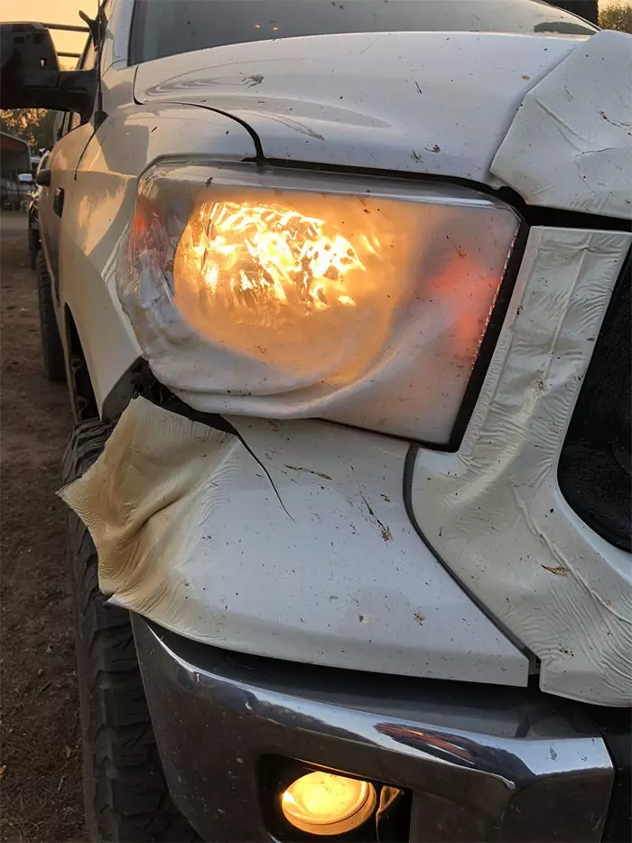 加州大火太猛烈...護士開車救災「車外皮全融化」 英勇事蹟感動豐田:送你一台新的!