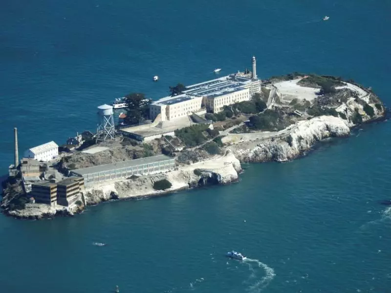 他們靠「肥皂+頭髮弄成假人頭」 超粗糙手法竟逃離惡魔島成功...美警到現在尷尬到不想承認!