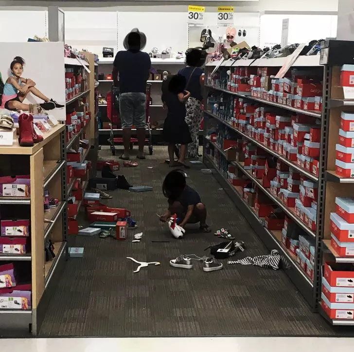 20種「應該被逐出地球」的可惡行為 用飛機冷氣吹乾內褲是沒遇過壞人?