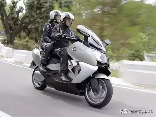 舒適巡航首選,技術較成熟旗艦「大綿羊」摩托車參數一覽