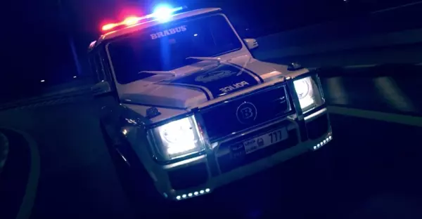 杜拜沒有最狂只有更狂!這支集結「千萬超跑」的車隊一開上路,連飆車族都害怕到不出門!