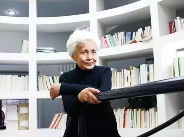 她不只是家庭主婦!「 60歲才識字」76歲成作家 辛苦一生終於「能為理想活」:沒有什麼是太晚的