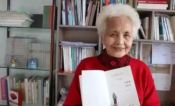 她不只是家庭主婦!「 60歲才識字」76歲成作家 辛苦一生終於「能為理想活」:沒有什麼是太晚的