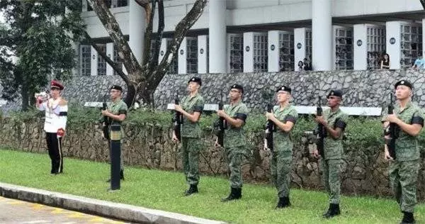 老天降雨,泣別小瓜!馮偉衷今午火化 老天也哭泣!