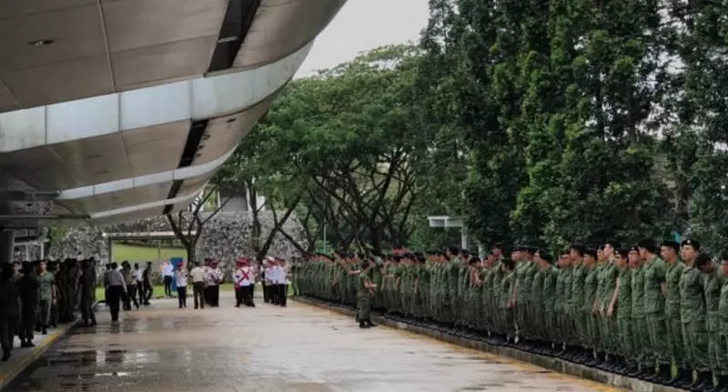 上天也為馮偉衷流淚！火化場颳風下起大雨