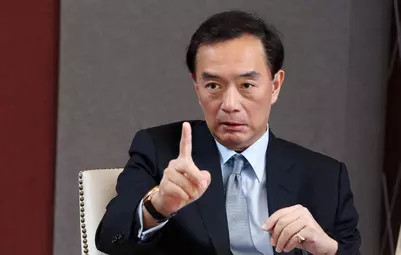 感動!嚴凱泰女兒悼念信動人心弦,一句「我沒有再哭了,但我想你了...」讓現場賓客淚崩!