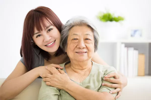深夜下班再也沒有未接來電…一句「妳昧鄧來沒」讓網友們淚奔,她鼻酸:「一直在等阿嬤的電話...」