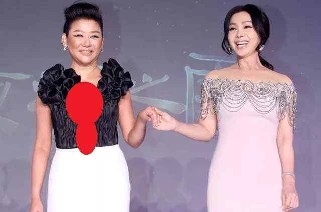 53歲的藍心湄撞上53歲的邵美琪,網友:整沒整容一目了然