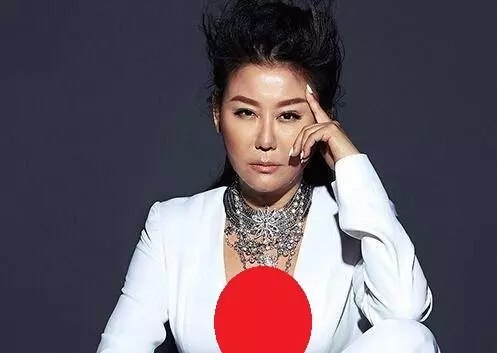 53歲的藍心湄撞上53歲的邵美琪,網友:整沒整容一目了然