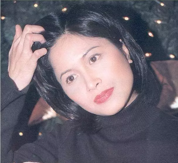 53歲的藍心湄撞上53歲的邵美琪,網友:整沒整容一目了然