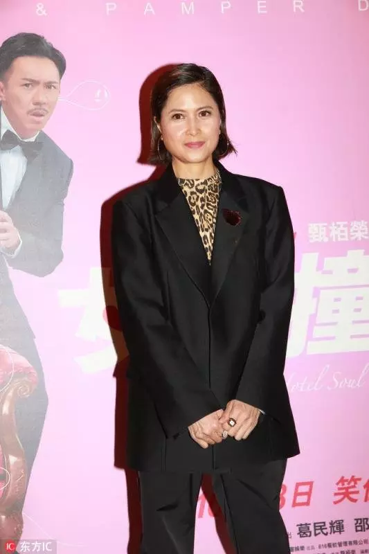 53歲的藍心湄撞上53歲的邵美琪,網友:整沒整容一目了然