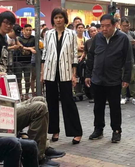 53歲的藍心湄撞上53歲的邵美琪,網友:整沒整容一目了然