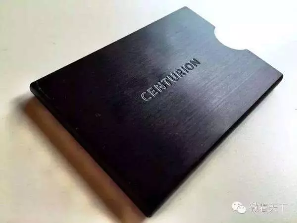 傳說中的黑卡總是非常神祕,聽到持卡人的「申請條件」後大家腿都軟了!