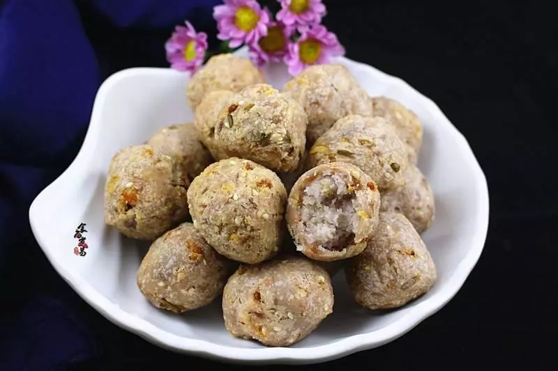 香芋丸子,比燉肉還香,乾爽酥軟不油膩