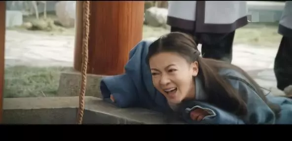 太敬業!「魏瓔珞」吳瑾言新劇不用替身,「20多隻活蠍子」爬上身,工作人員看的驚心!