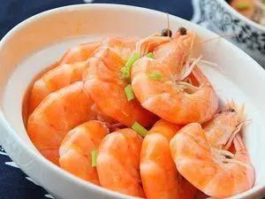 水煮大蝦該怎麼做才沒有腥臭味?原來很多人沒有注意到這一點