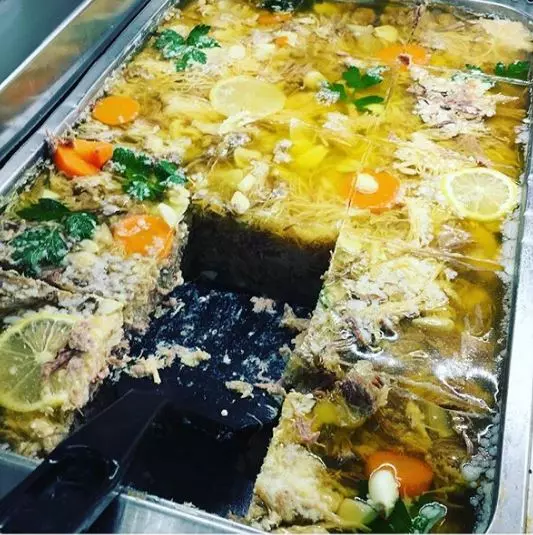 13個在另一國家超流行的「平常食物瘋狂吃法」 義大利麵甜甜圈VS蔥花冰淇淋你選哪個?
