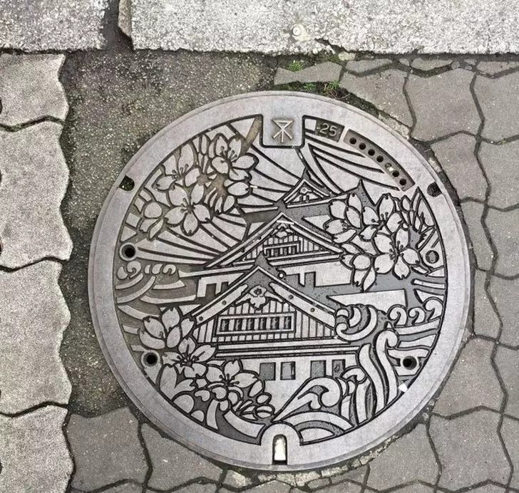 25個「讓你超想定居日本」的超酷日常 廁所有擦手機螢幕的布!