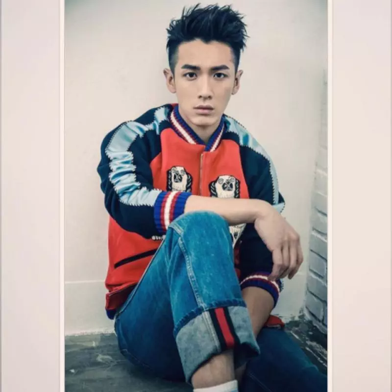 李毓芬真的掰了!柯震東熱戀「18歲千金正妹」 追到美國不露臉也充滿粉紅色泡泡♥
