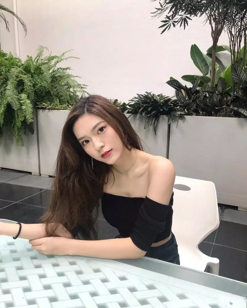 李毓芬真的掰了!柯震東熱戀「18歲千金正妹」 追到美國不露臉也充滿粉紅色泡泡♥