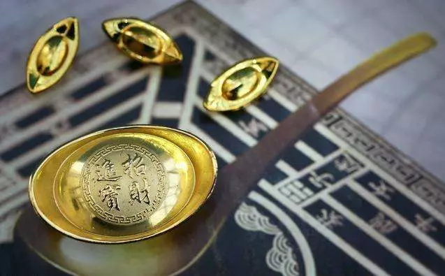 你屬什麼生肖,就戴什麼手串。戴對了財運翻倍漲