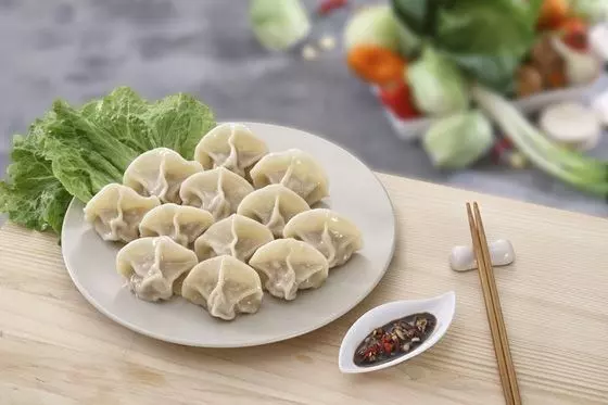 過年餐桌上必有這道菜!必吃「餃子」的三大原因...長相、名字都有意義!網:漲知識了