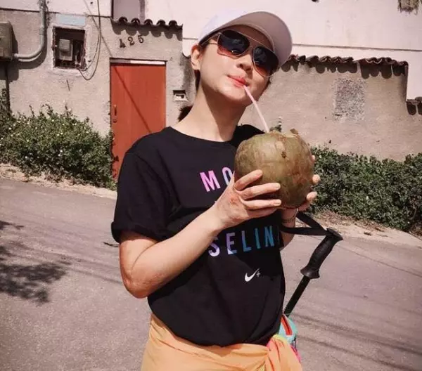 SHE近照曝光,造化弄人,當年最美公主變堅強,最瘦變最美,男人婆變最有女人味!