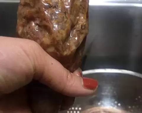 老媽親傳15種臘腸的傳統做法,飄香十里,鄰居聞著香味就來了!