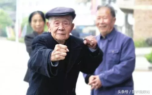如果不想老的快,就多吃這3種排毒食物,尤其是女性要知道