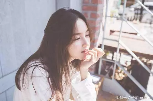 我去出差讓婆婆給我帶孩子,回到家看到垃圾箱,我氣的讓婆婆滾