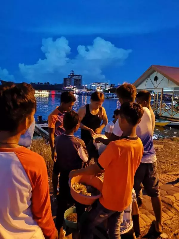 中國留學生在大馬餐館打工體驗:馬來西亞的生活很矛盾!
